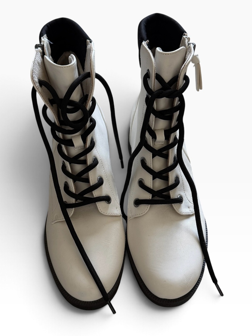 Dr. Scholl’s Tayler Combat Boots – White with Black Laces – Size 8.5